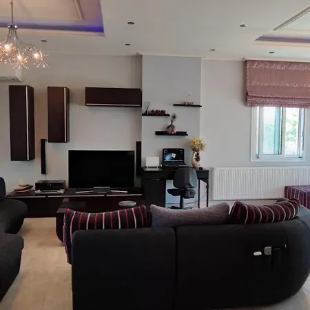 Apartment Kng *